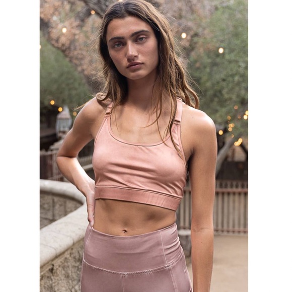 Yoga Bitch Silhouette Sporty Bra Crop NWT - Picture 5 of 16